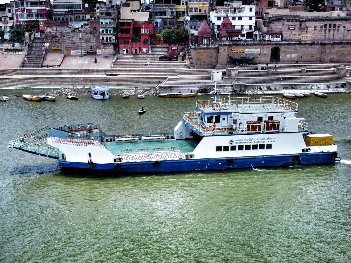 Premium Luxury AC Cruise