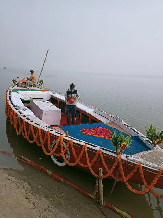 ⛵ Medium Private Boat — Dev Diwali 2026